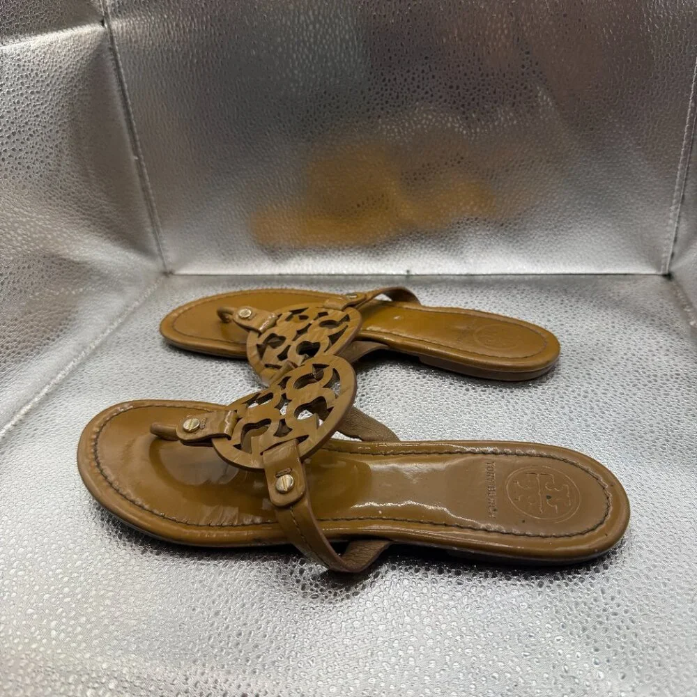 Size 9M Tory Burch Miller Tan Womens Patent Leather‎ Thong Flip Flops Sandal
